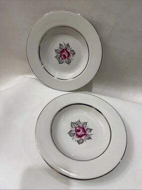 Royal Jackson Carmen Red Rose 8 In White Bowls Platinum Silver Rim Set of 2